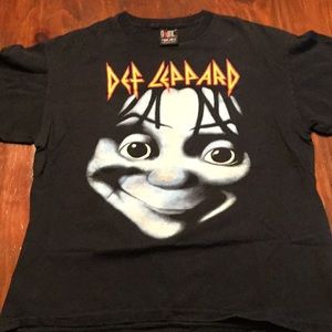 Late 90s/Early 2000 Def Leppard Concert Shirt